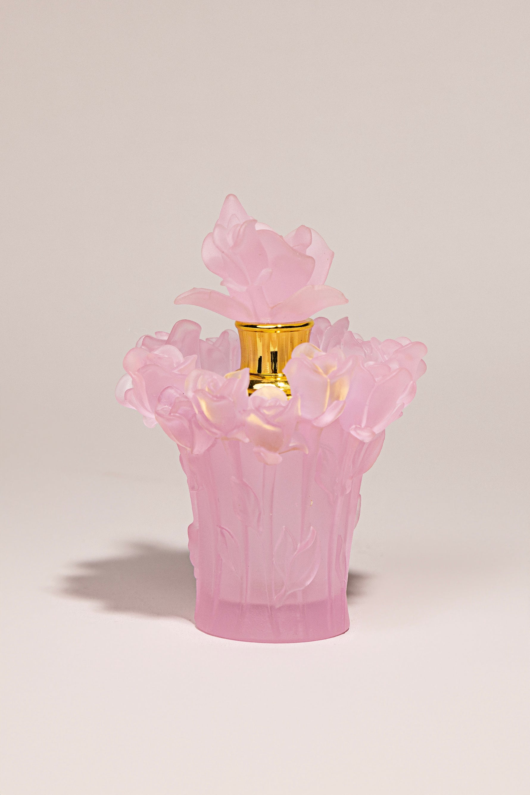 Abeer Al Ward – pink crystal oud bottle with rose decorations فاخر من أتيليه كاروسيل
