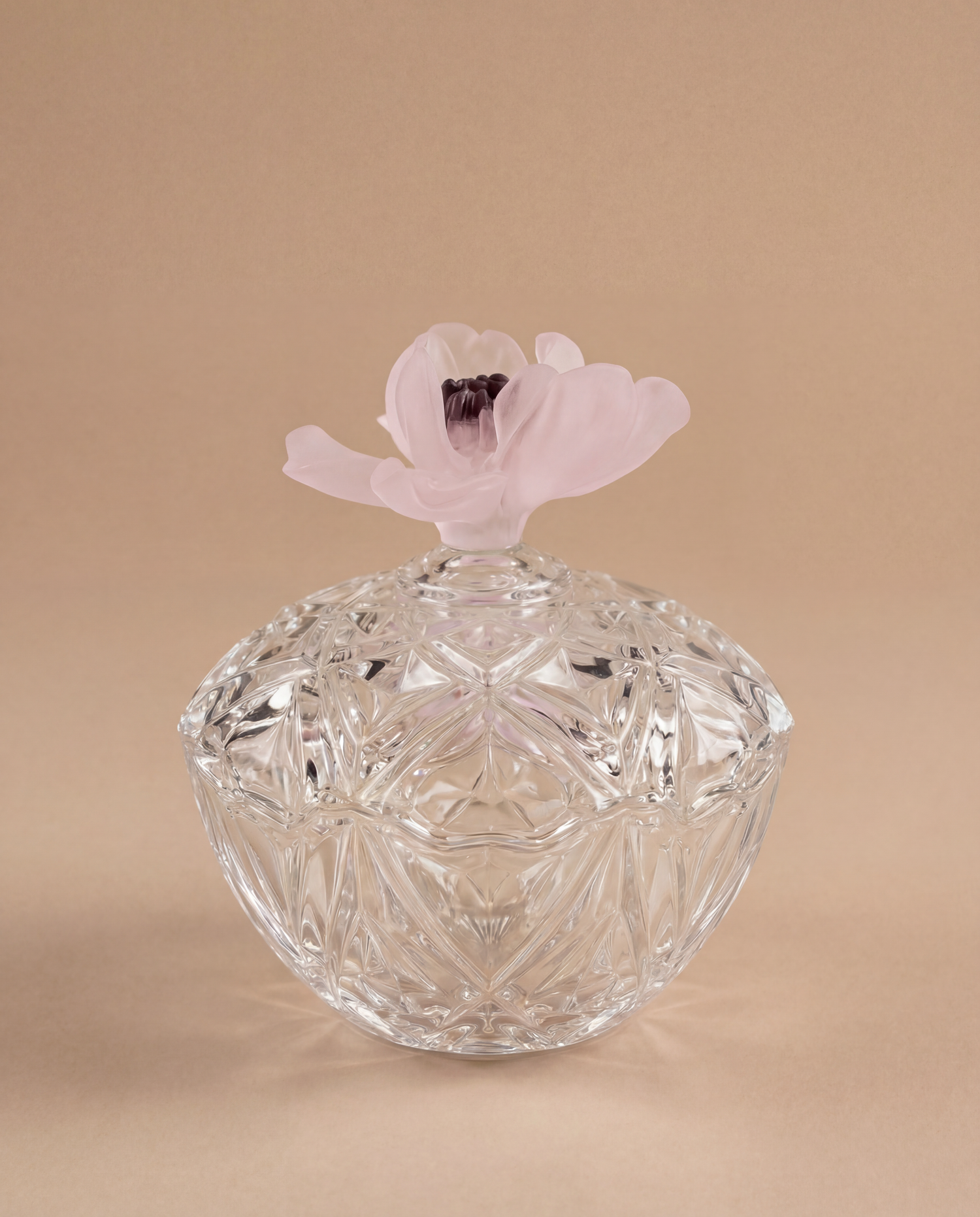Camelia – patterned glass jar with handcrafted crystal bloom lid فاخر من أتيليه كاروسيل
