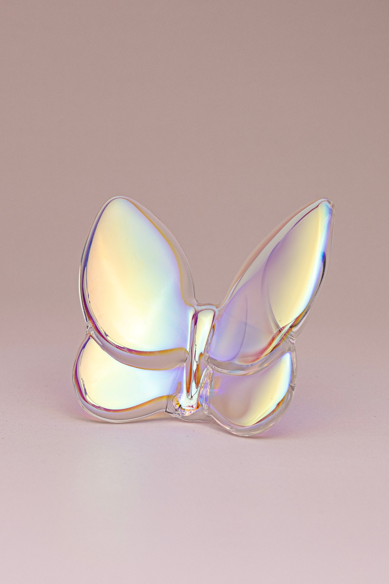 Butterfly Sparkle – crystal pastel butterfly decorative accessory فاخر من أتيليه كاروسيل