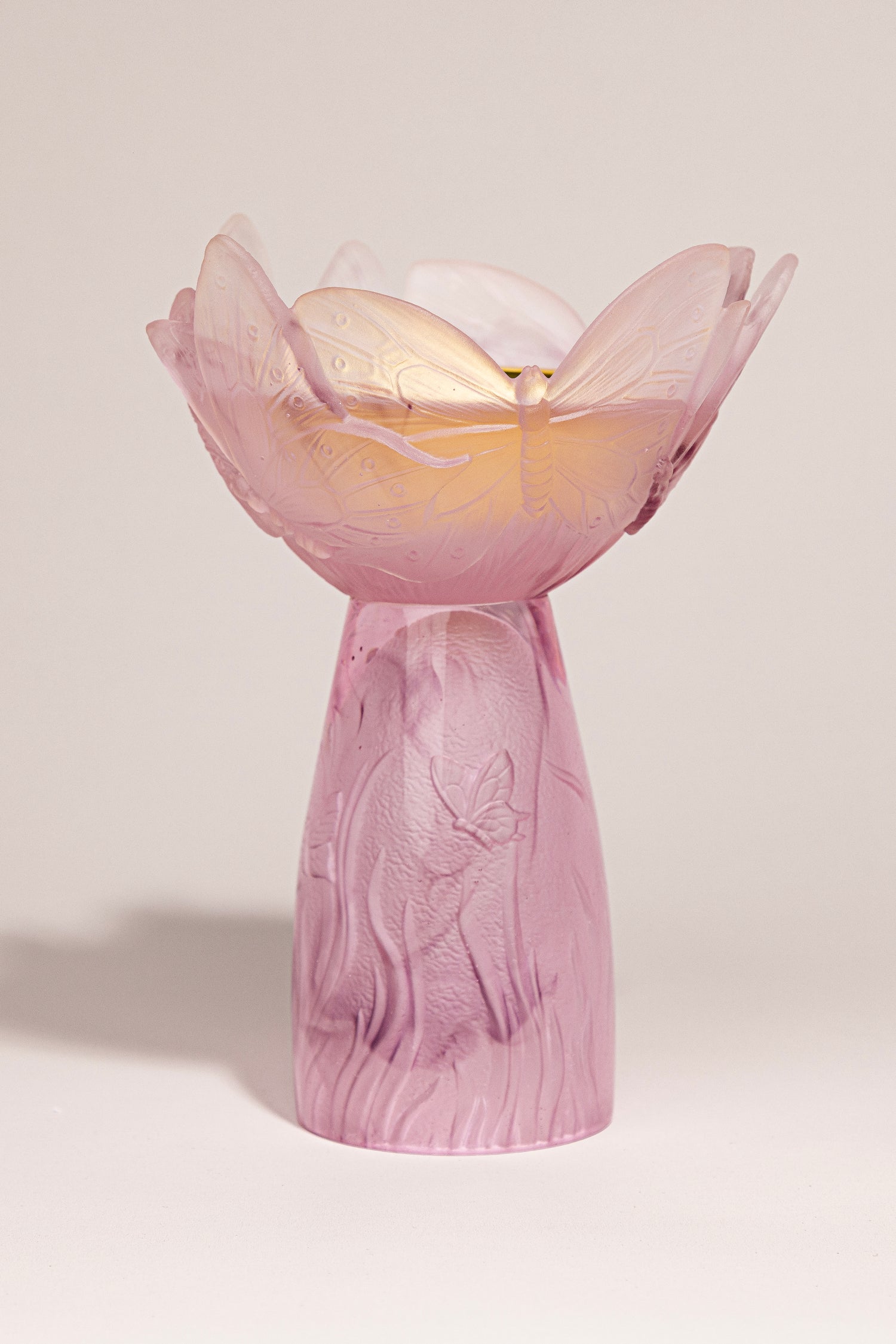 Farasha – crystal butterfly oud burner with refined texture فاخر من أتيليه كاروسيل