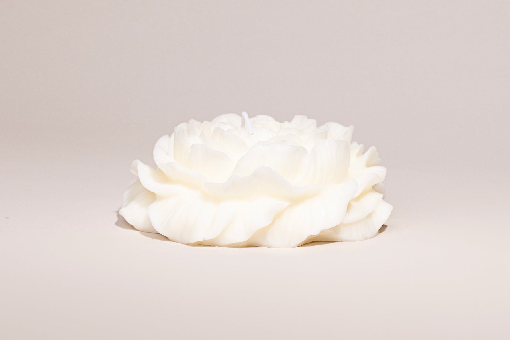 Rose Candle – هدية فاخرة من أتيليه كاروسيل – صورة 2